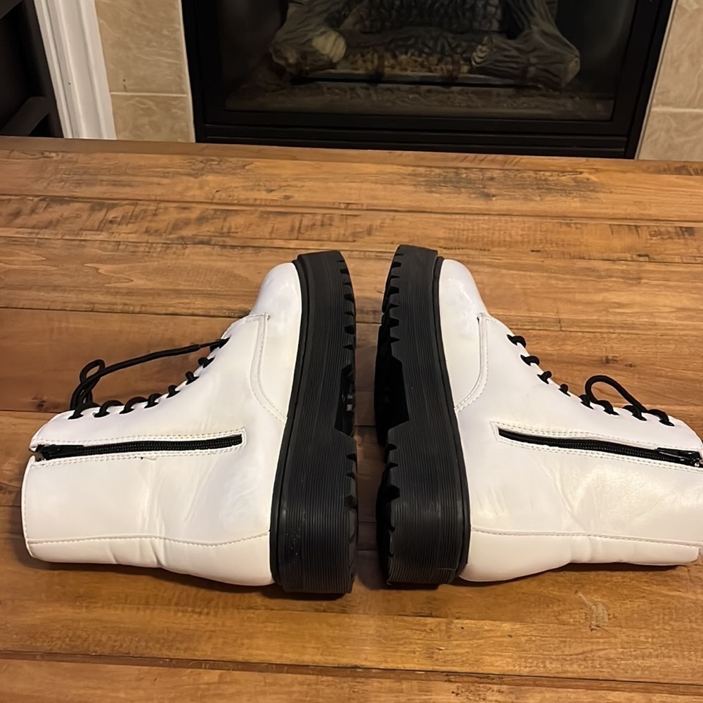Quips chunky white Moto boots - Picture 6 of 10